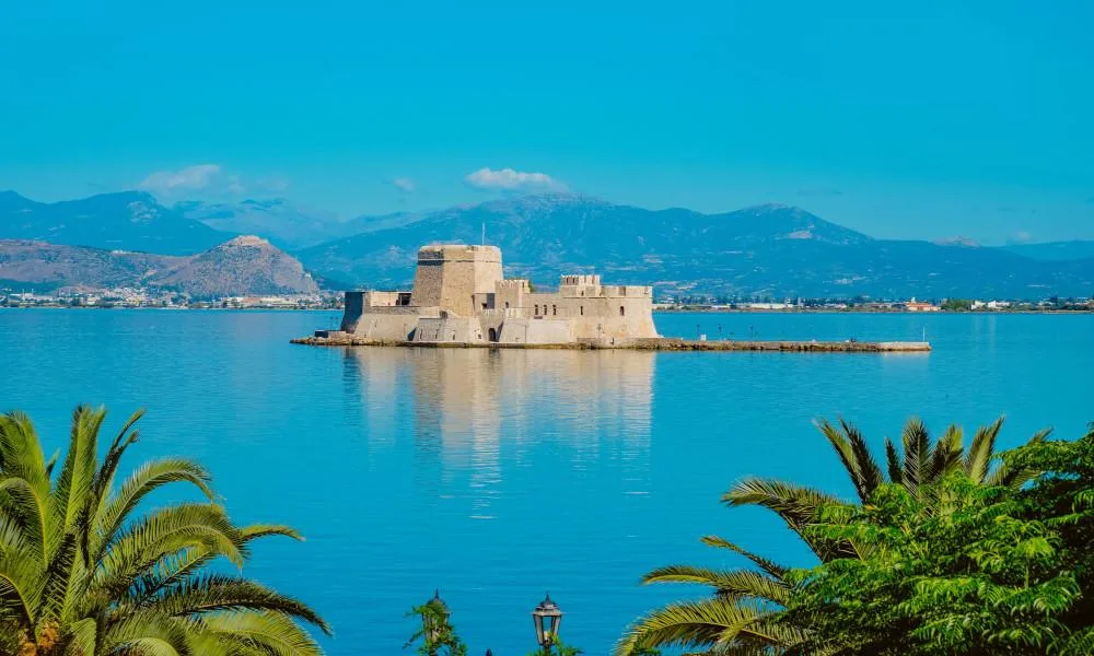 Travel and discover Greece with us